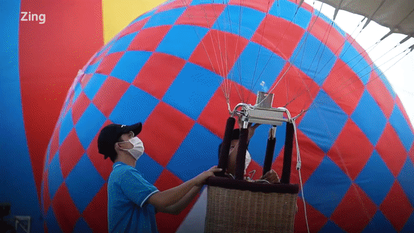 Người dân trải nghiệm ngày hội khinh khí cầu lớn nhất TP.HCM