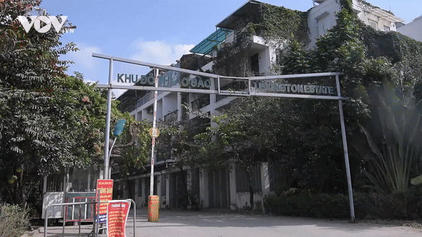 Khu đô thị hiện đại ở Hà Nội nhếch nhác như chung cư cũ