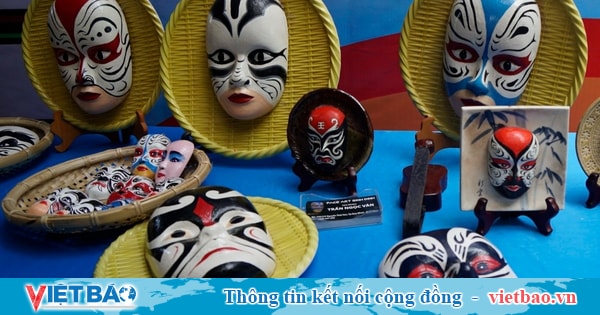 Người Mê Vẽ Mặt Nạ Hát Bội Bình Định