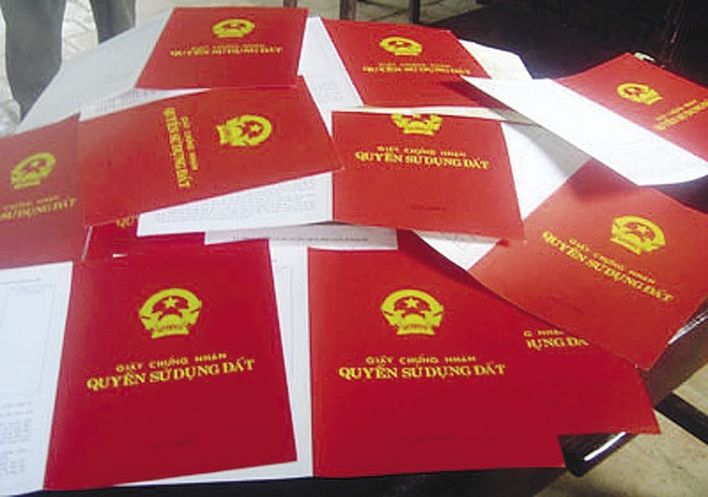 Bắt nguyên Phó Giám đốc Trung tâm quỹ đất TP Kon Tum