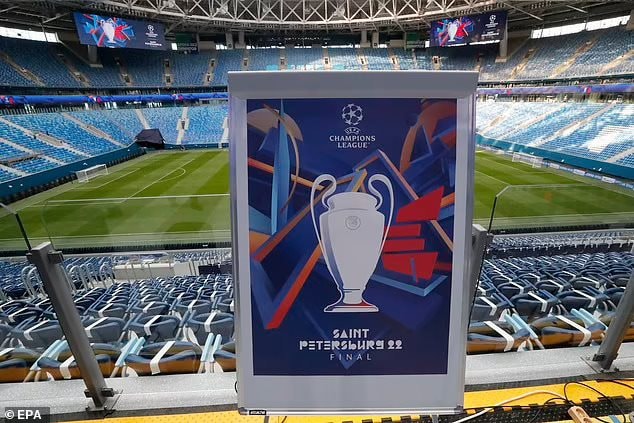 UEFA tước quyền đăng cai chung kết Champions League 2022 của Nga