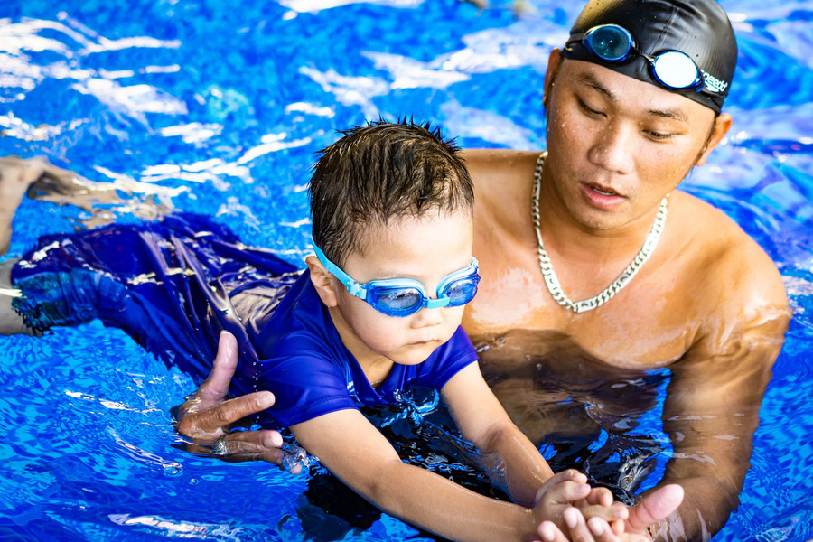 Bộ GD – ĐT đề nghị các tỉnh gấp rút dạy bơi cho học sinh khi sắp nghỉ Hè