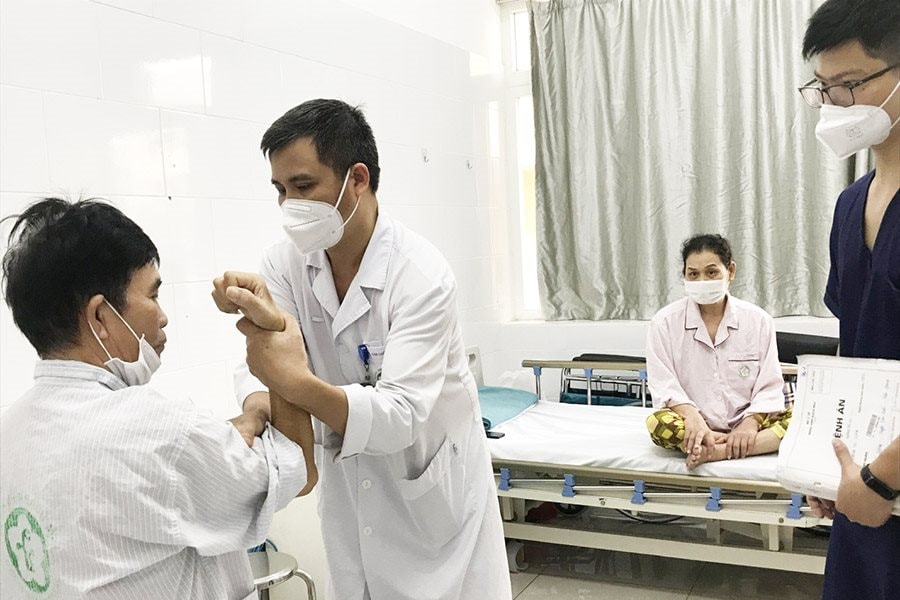 Ăn hạt muồng tây tươi ngừa tiểu đường, bác sĩ nói loại cây này rất độc nếu dùng theo cách này