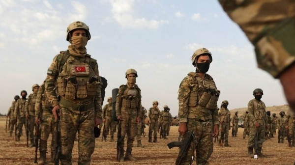 Truyền thông: Lực lượng vũ trang Thổ Nhĩ Kỳ và Syria đều đã vào vị trí chiến đấu