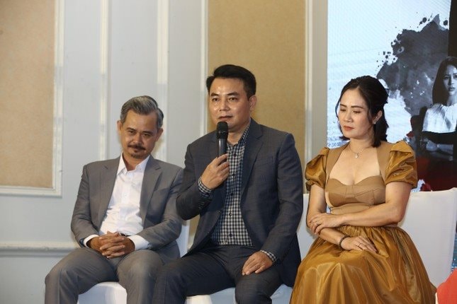 ‘Chủ tịch Khang’ Mai Nguyên: Khổ khi đóng chủ tịch tỉnh, ‘đói lả’ không thoại nổi
