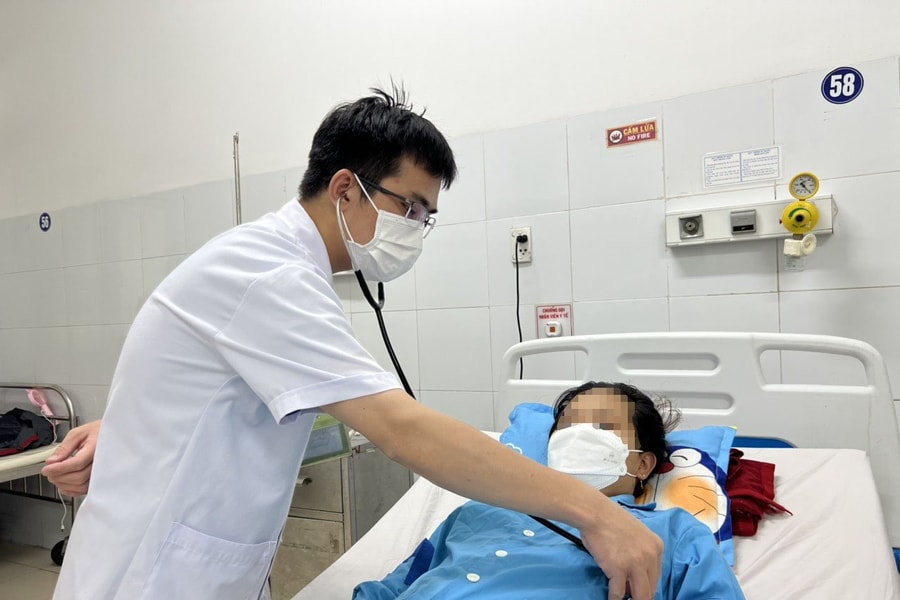 Sản phụ nguy kịch vì ngộ độc thuốc tê vừa mắc COVID-19