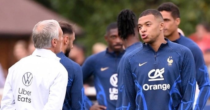 Mbappe tiếp tục thắng thế trong vụ tranh chấp với Liên đoàn bóng đá Pháp