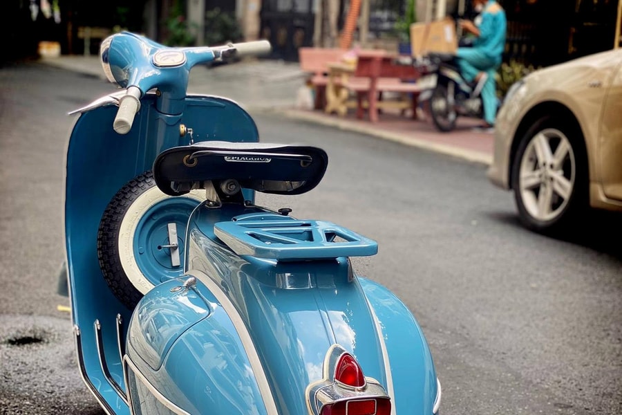 15 năm theo đuổi để mua chiếc Vespa cổ biển tứ quý 7