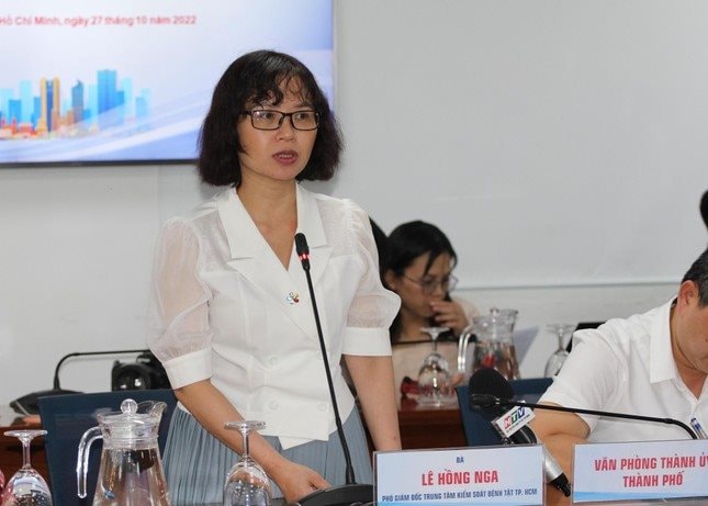 TPHCM: Mòn mỏi chờ vắc xin tiêm phòng cho trẻ