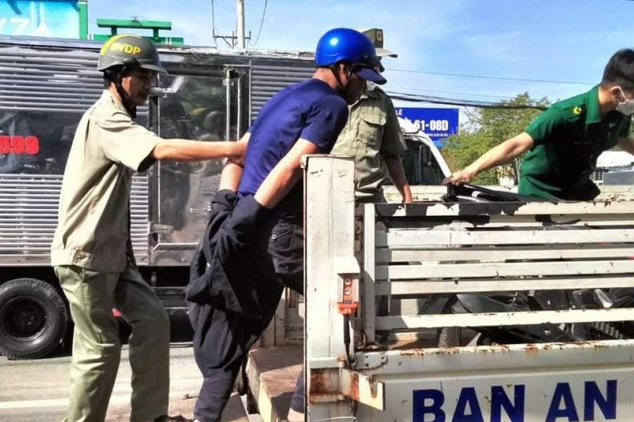 Nam thanh niên đổ xăng dọa đốt nhà trẻ ở Bình Dương