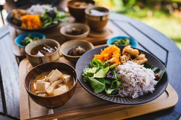 "Thời điểm vàng" người Nhật ăn tối để không tăng cân và sống thọ, đơn giản nhưng ít ai làm được