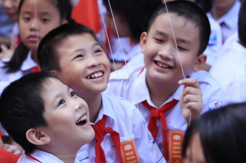 Một trường học 'gánh' 10 toà chung cư: Thiếu lớp học, ai chịu trách nhiệm?