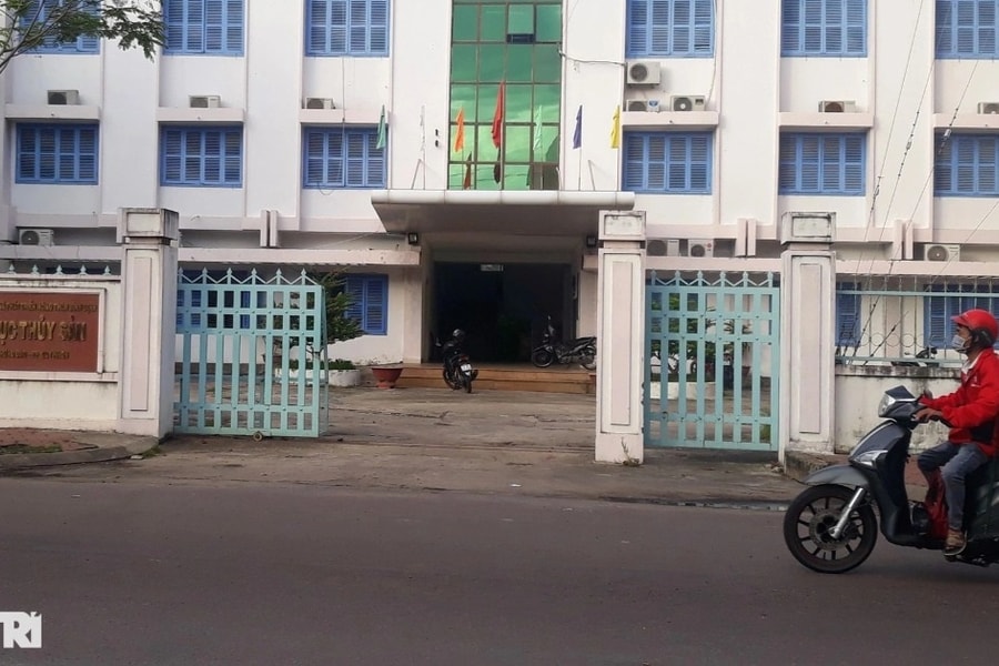 'Quan hệ không trong sáng', Phó Chi cục Thủy sản bị cảnh cáo