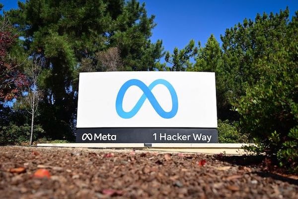 Nhân viên Facebook móc nối hacker, chiếm đoạt tài khoản người dùng