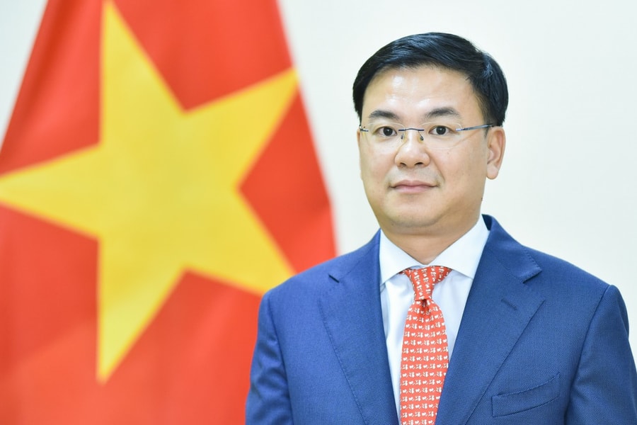 Đổi mới phương thức lãnh đạo của Đảng đối với các hội đoàn người Việt Nam ở nước ngoài
