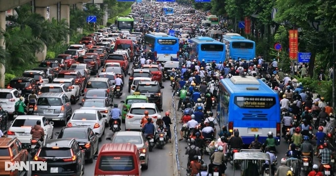 Hà Nội có 35 'điểm đen' ùn tắc, phát sinh thêm 4 điểm