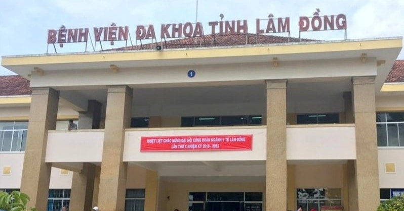 Nhân viên y tế xin trả lại kinh phí đào tạo để được nghỉ việc