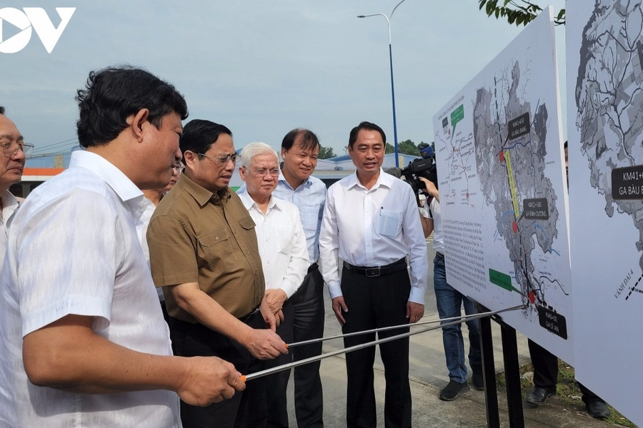 Thủ tướng: Khi làm đường thì dự án tái định cư phải làm trước