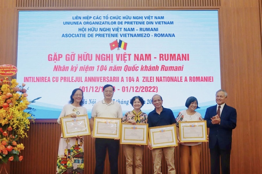 Góp nhịp cầu gắn kết tình hữu nghị Việt Nam - Rumani