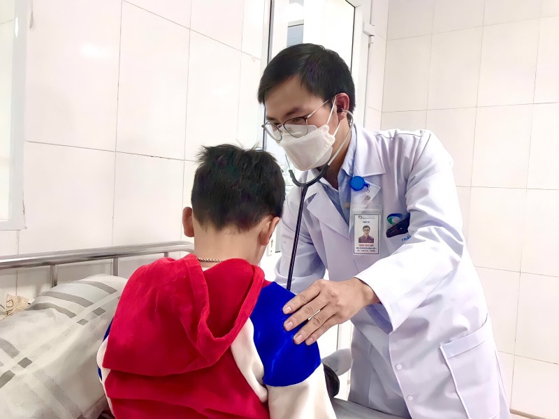 Trẻ 6 tuổi cấp cứu vì mệt mỏi, chỉ số đường huyết cận kề 'cửa tử'