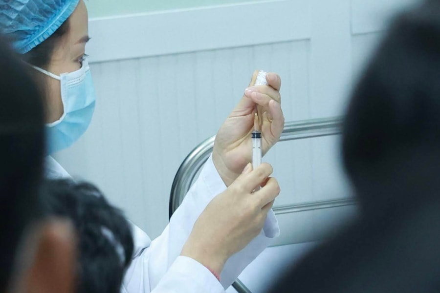 Phòng, chống dịch COVID-19 vẫn là ưu tiên hàng đầu