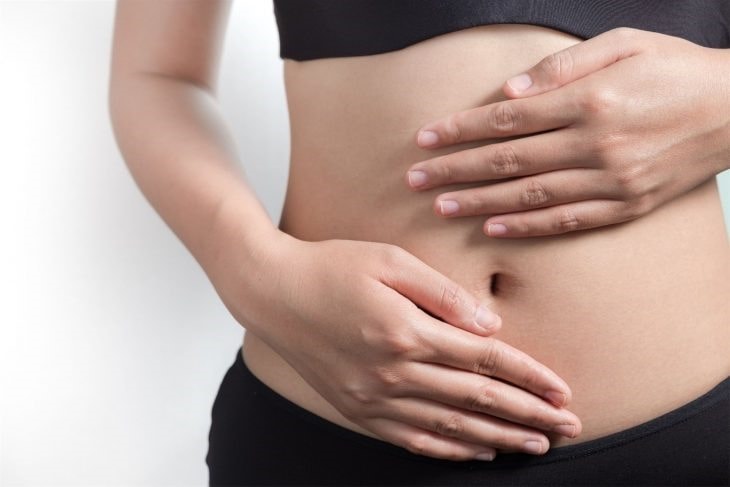 4 thói quen thường gặp gây đầy bụng, khó tiêu
