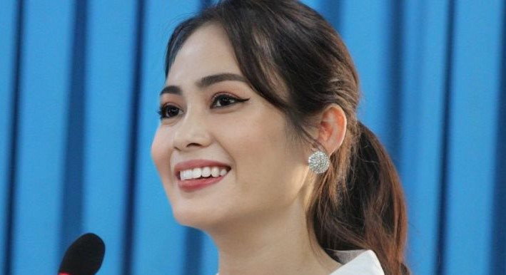 Hoa hậu Quý bà Việt Nam 2022 Bích Hạnh tích cực làm thiện nguyện sau đăng quang