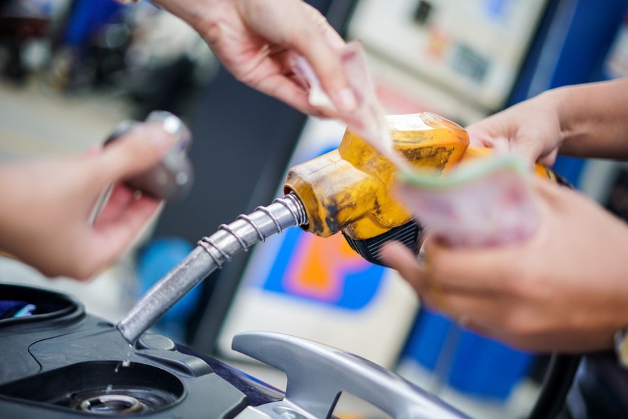 Ngày mai, có điều chỉnh giá xăng dầu?