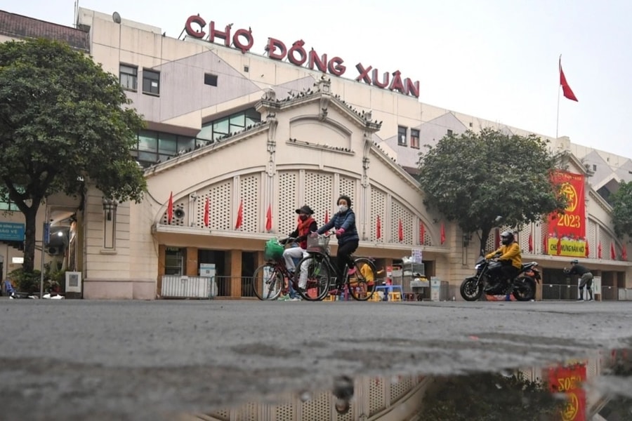 Hà Nội tĩnh lặng, yên bình sáng mùng 1 Tết
