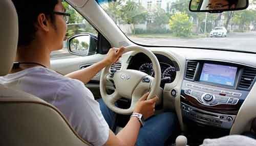 Lái xe đường dài dịp Tết cần chú ý gì?