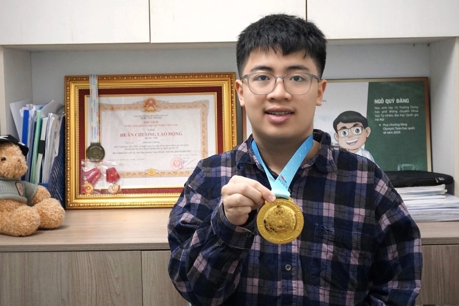 "Chàng trai Vàng" Olympic Toán quốc tế yêu những con số từ năm 3 tuổi