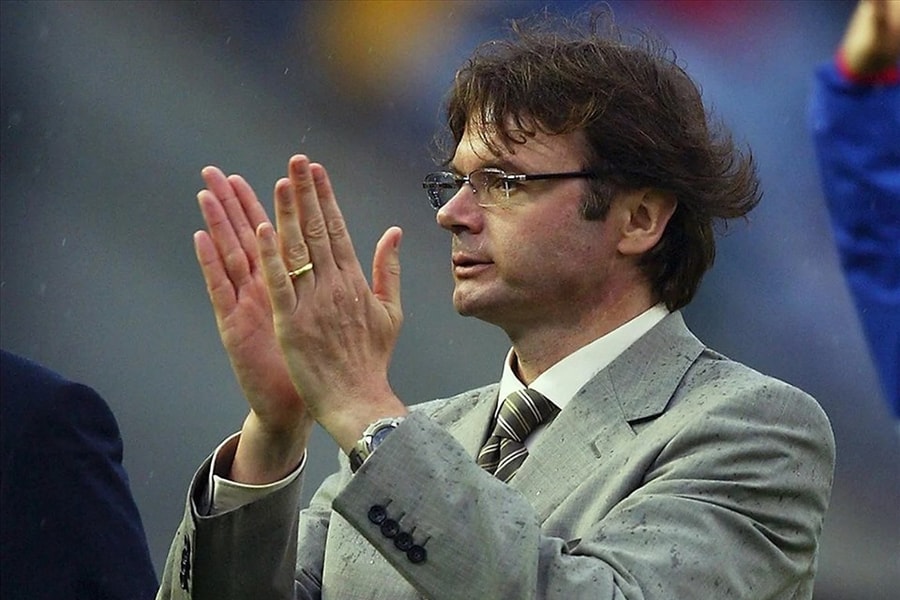 Chuyện ông Troussier năm 2000 và hy vọng cho bóng đá Việt Nam