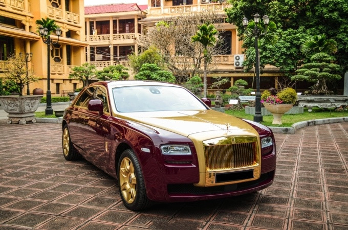 Giảm giá 1,5 tỷ đồng, Rolls-Royce Ghost của ông Trịnh Văn Quyết vẫn ế