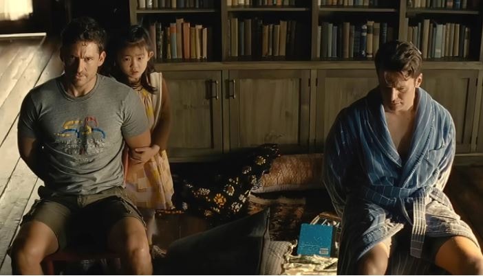 Phim khoa học viễn tưởng Avatar lùi bước trước Knock at the Cabin