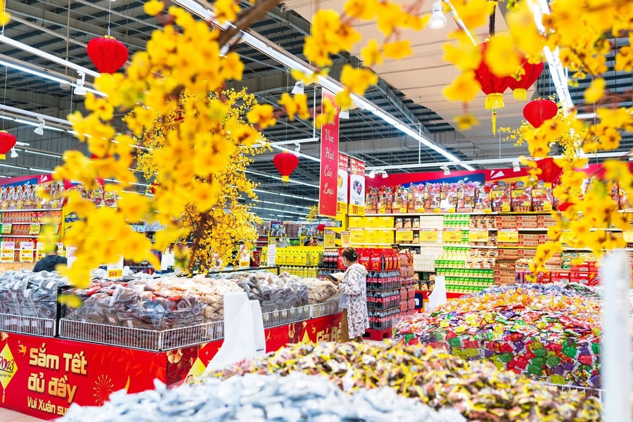 Bán lẻ hàng hóa, doanh thu dịch vụ tiêu dùng tăng trong dịp Tết