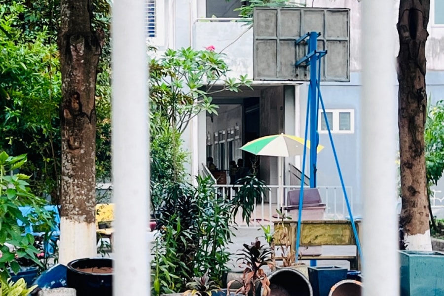 Bình Dương: Học sinh lớp 5 tử vong tại trường, nghi ngã từ lầu 2