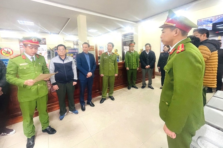 Khởi tố vụ án 'Đưa, nhận và môi giới hối lộ' tại Trung tâm đăng kiểm Nghệ An
