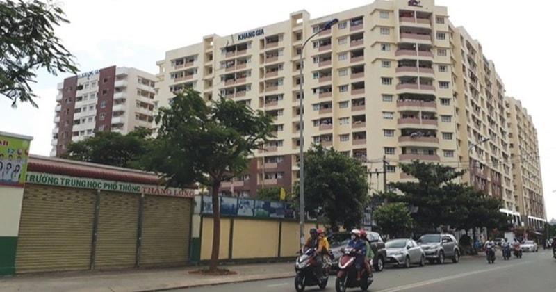 Những khoản nợ lạ lùng được ngân hàng ồ ạt rao bán