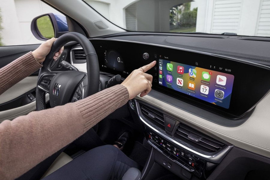 GM nộp bằng sáng chế cho màn hình cảm ứng biết xoá dấu vân tay và tự làm sạch