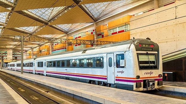 Tây Ban Nha chi gần 300 triệu USD cho các đoàn tàu không chui lọt đường hầm