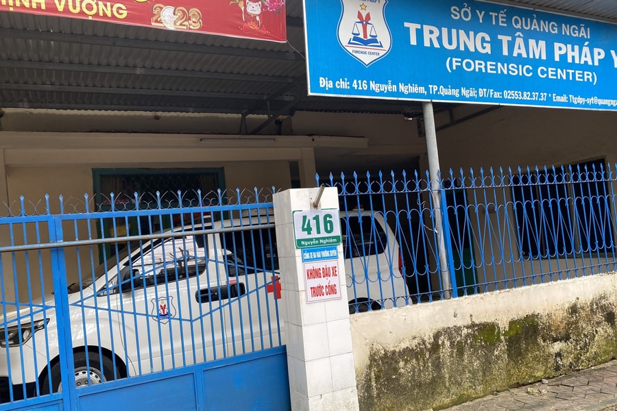 Bắt Giám đốc Trung tâm pháp y tại Quảng Ngãi
