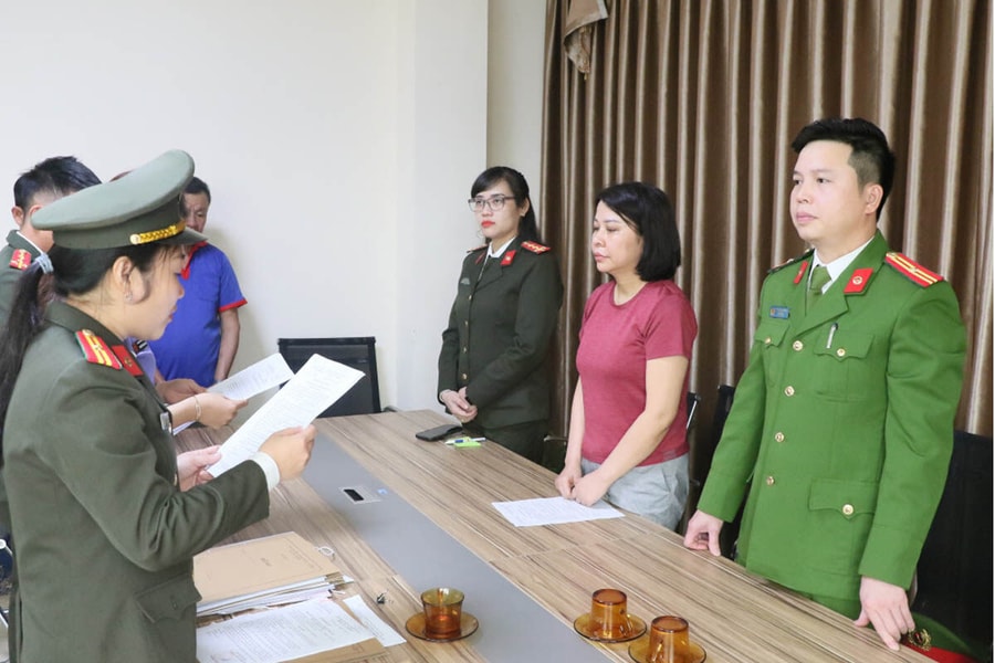 Bắt giữ giám đốc doanh nghiệp ở Hà Tĩnh nâng khống giá thiết bị giáo dục