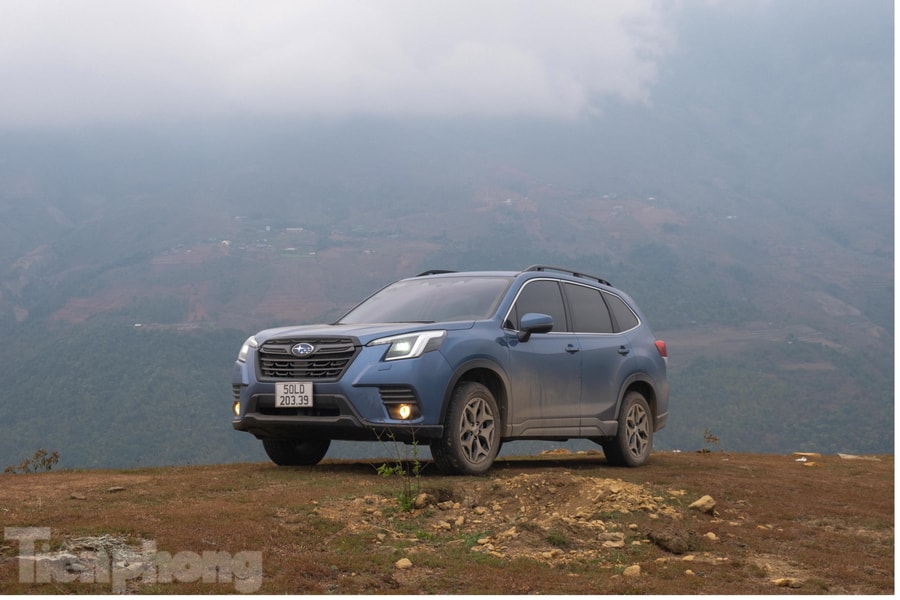 Những lợi thế khi lái xe crossover trên đường trường