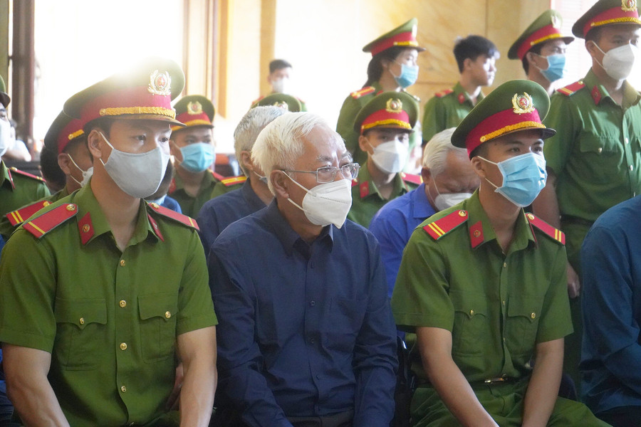 Cựu TGĐ Đông Á Bank Trần Phương Bình bị đề nghị 20 năm tù