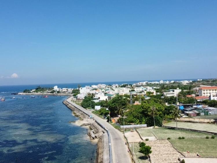 Thành phố giữa trùng khơi