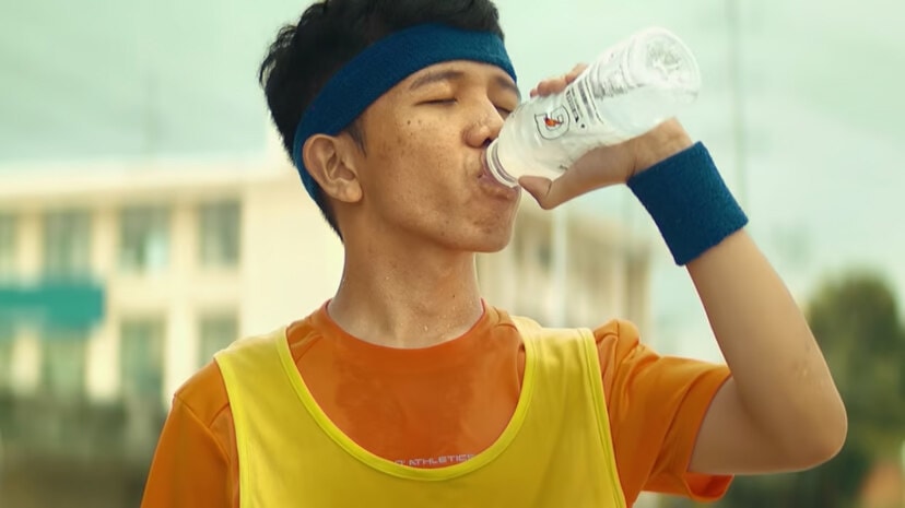 Nam sinh trở thành đại sứ hãng nước ngọt nhờ cái tên 'có 1 không 2'