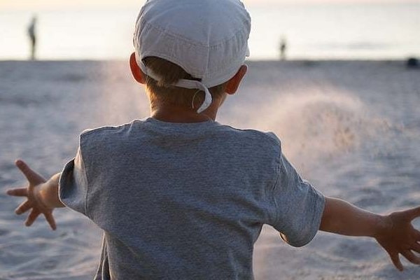 Trẻ có biểu hiện này, đến bác sĩ tâm lý ngay