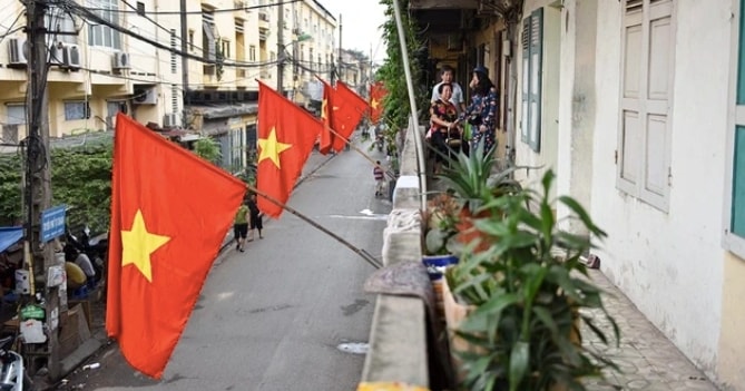 Nghỉ lễ 30/4 kéo dài 5 ngày, người đi làm quyền lợi ra sao?