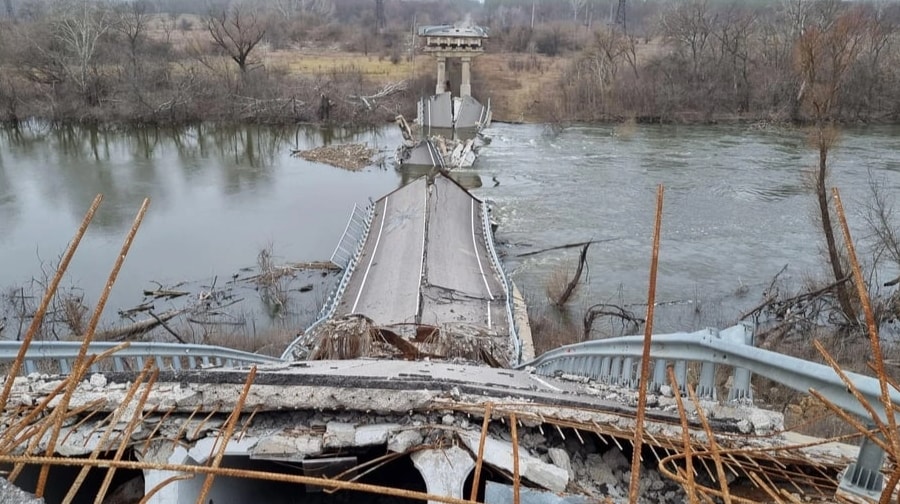 Nga đánh sập cầu huyết mạch, ngăn đà phản công của Ukraine ở Lugansk