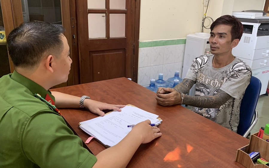 Cuộc truy bắt gã xăm trổ bạo hành bé trai 3 tuổi, ép hút ma túy